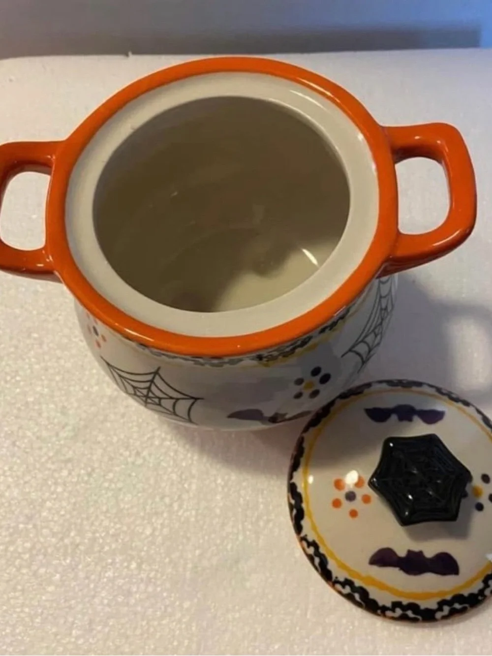 Temptations boofetti Halloween Ceramic crocks  with figura Lids - Orange & black